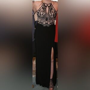 Elegant Black Dress with Side Slit